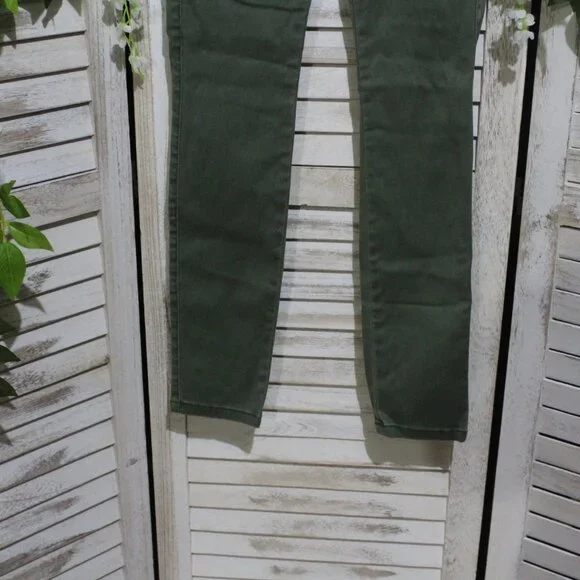 Cabi The Quest Skinny Ankle Olive Green pants (812) - Picture 3 of 10